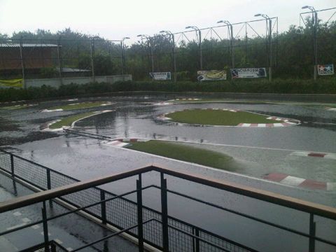 雨.jpg